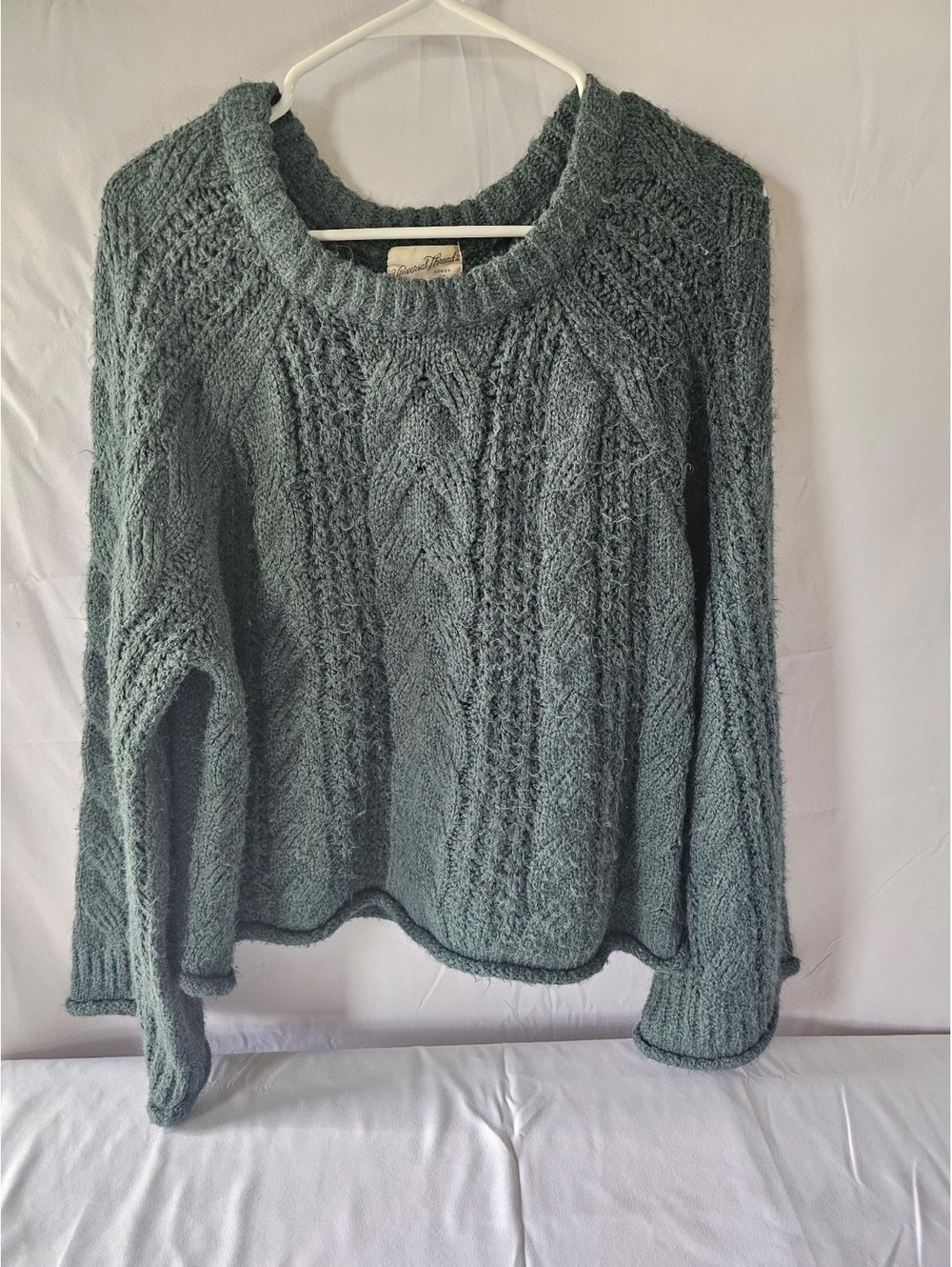 Universal Thread Women's XL Gray Cable Knit Sweater
